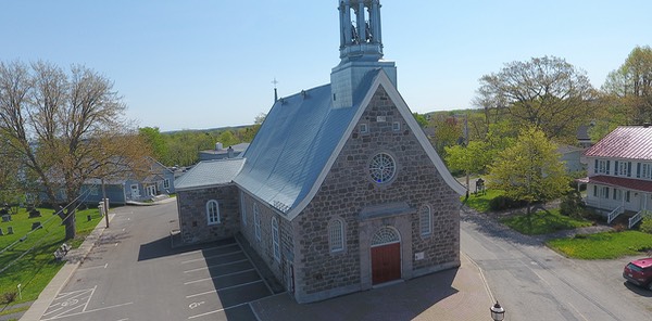 Beaumont-Église-2024-06