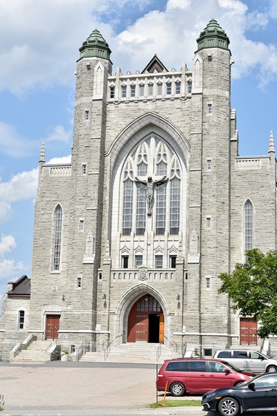 BR-Basilique-Sherbrooke-Juillet-2023-P-02